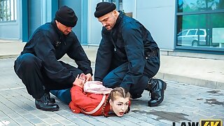 LAW4k. Sexy lassie pleases two cops so they keister make allowance her go