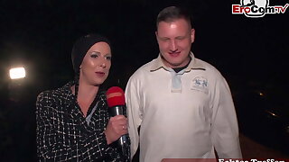 PUBLIC CASTING - unknown guy picks German teens
